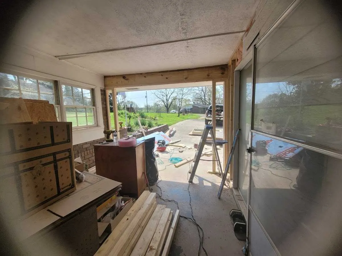 Air movers and dehumidifier for Water Mitigation Services in Daleville